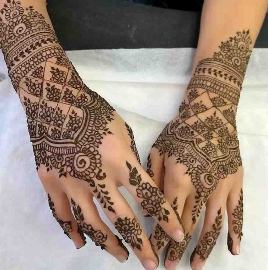 henne - Réalisation Nepaline